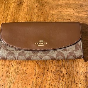 Coach Wallet! Good Shape! Lots of life left